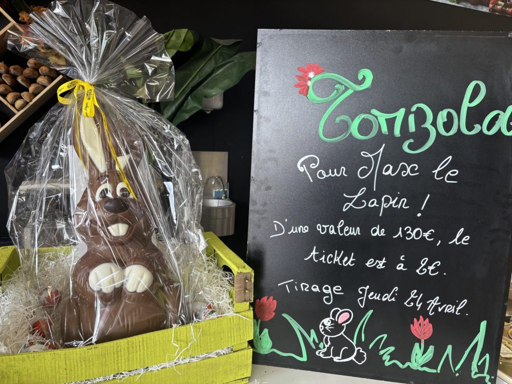 lapin en chocolat pour la tombola de délices et nature